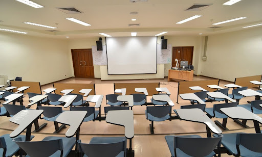 How Personalized Learning Can Help Students Achieve Better Results post image