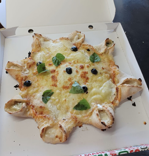 Photo 2 - Pizza Family