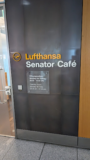 Lufthansa Senator Café - Thumbnail