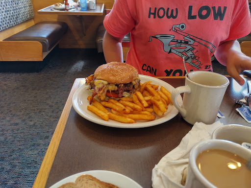 The Maple Leaf Restaurant - Thumbnail