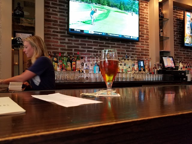 Founding Fathers Sports Bar & Grill