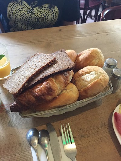 Photos of Oma's Apotheke