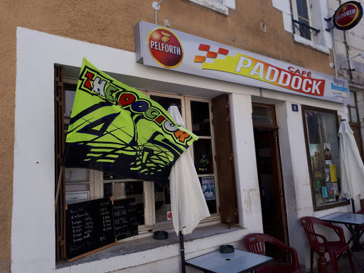 Le Paddock Café - Thumbnail