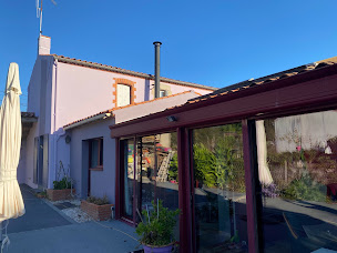 Photo n°16 de La Malle aux Couleurs à Dompierre-sur-Yon (Service de pose de parquet)