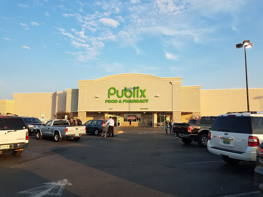 Publix Super Market at White Stone Center - Thumbnail