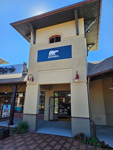 SOREL Outlets at Castle Rock - Thumbnail