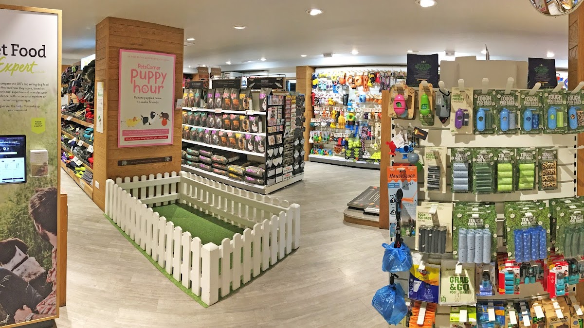 Pets Corner Wokingham interior