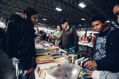 Photos of Librer&iacute;a La Fe