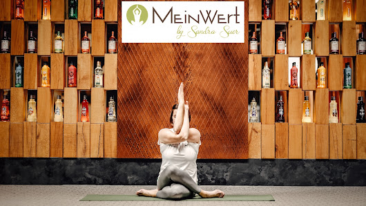 Sandra Suer *Yoga*Physio*Energy Helter Str. 1a, 49740 Haselünne