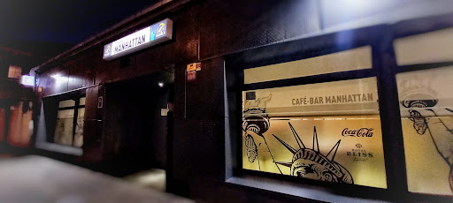 Bar Manhattan Zamora
