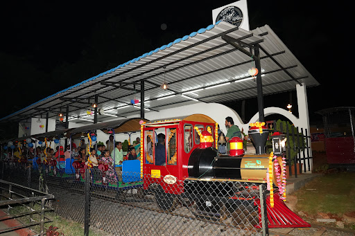 Toy train at Rajiv Gandhi park, Vijayawada
