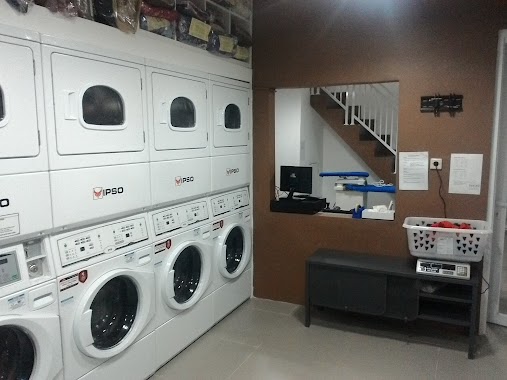 Zazizu Laundry, Author: Zazizu Laundry