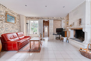 Photo n°3 de Byrotheau Immobilier à Feneu (Agence immobilière)