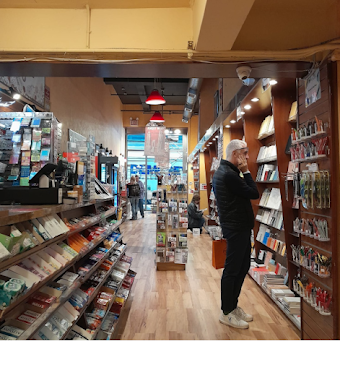 Magazine Cafe by null