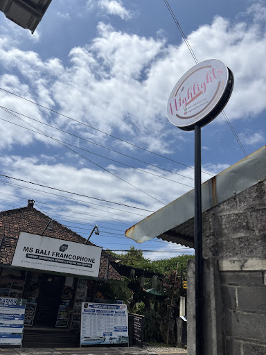 Highlights Nails Lovina