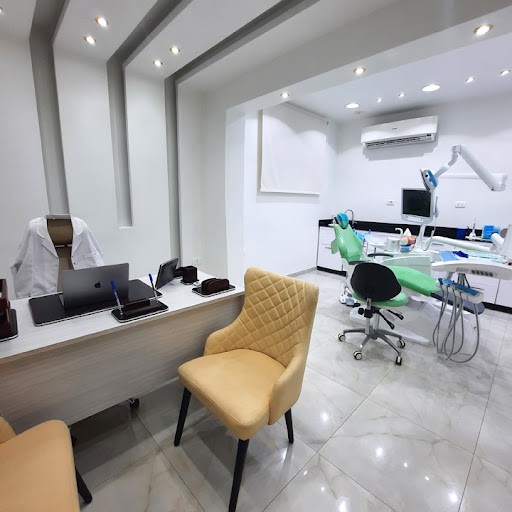 عيادة الهدير لطب وتجميل الأسنان Al Hadeer Dental Clinic - صورة 6