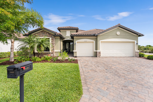 Sharp Homes Realty - Visual