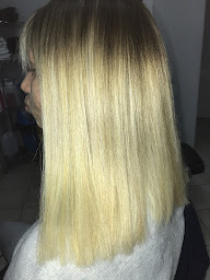 Photo n°5 de Defraeye Karine à Le Luc (Salon de coiffure)