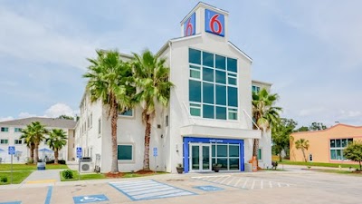 Motel 6 Biloxi, MS - Beach