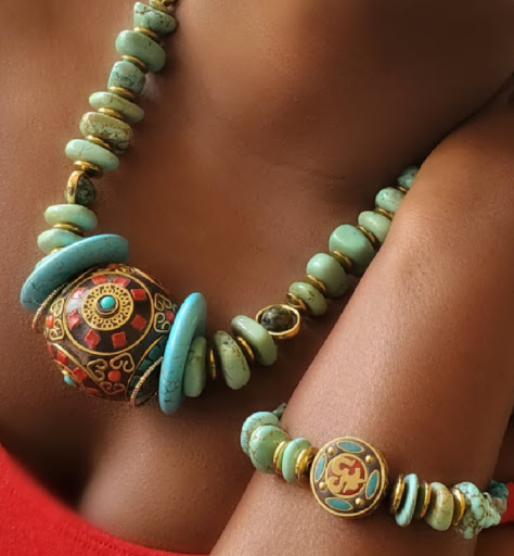 HannaHuffcollections.com - Visual