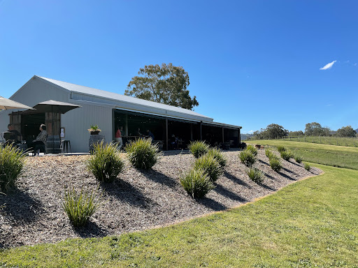 Megalong Creek Estate - Blue Mountains Winery - Megalong Valley. - Thumbnail