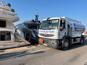 Photo n°7 de Station du Port de Saint-Tropez - Livraison Carburant Bateau, Gazole, Gazole Détaxé, SP95 - Golfe de Saint-Tropez à Saint-Tropez (Station-service)