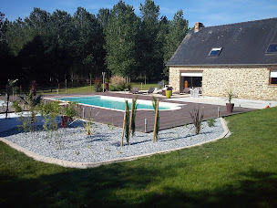 Photo n°27 de Societe Kopec Piscine desjoyaux Saint brieuc jacuzzi à Pordic (Magasin de matériel pour piscines)