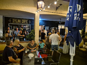 Photo n°32 de Sylak Café à Saint-Maurice-de-Gourdans (Restaurant français)