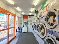布団が洗えるコインランドリー 除菌洗濯・ふわふわ乾燥 リーベ原店