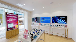 Photo n°23 de Boutique SFR Chartres à Chartres (Opérateur téléphonique)