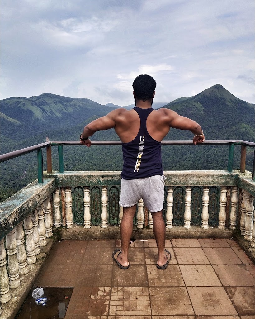 Muscular Pop Fitness