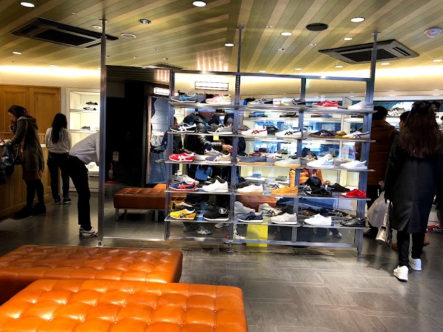 Onitsuka Tiger Shibuya