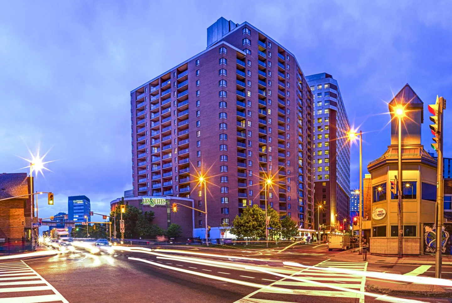 Les Suites Hotel Ottawa