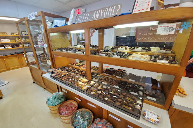 Visit Hansel And Gretel Candy Kitchen On Your Trip To Helen