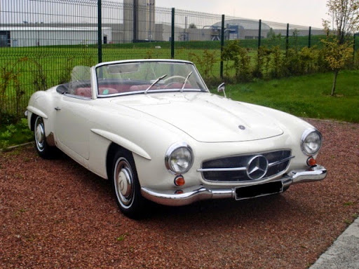 Restauration de voitures anciennes à COMINES -Christophe JOLY- Vintage Cars Gallery - France