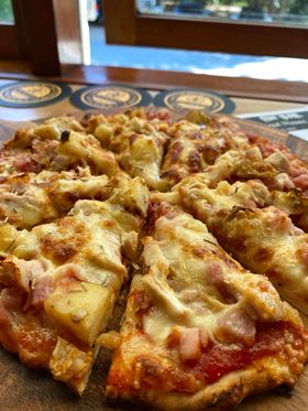 Finbars Lounge bar & woodfired Pizza