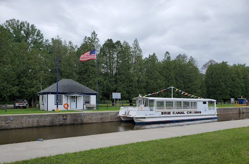 Erie Canal Cruises - Thumbnail