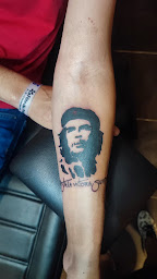 Photo n°4 de Reine du Sud à Albertville (Salon de tatouage et piercing)