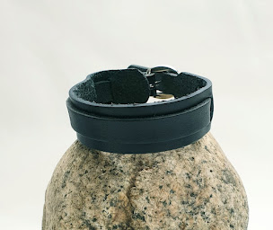 Photo n°4 de CUIR MARINE à Ubaye-Serre-Ponçon (Magasin de souvenirs)