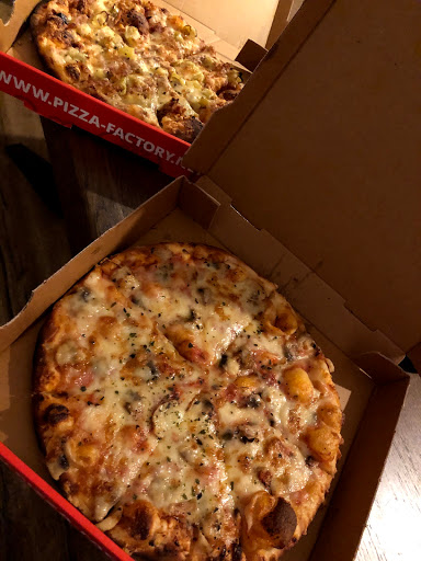 Pizza Factory Stuttgart - Thumbnail