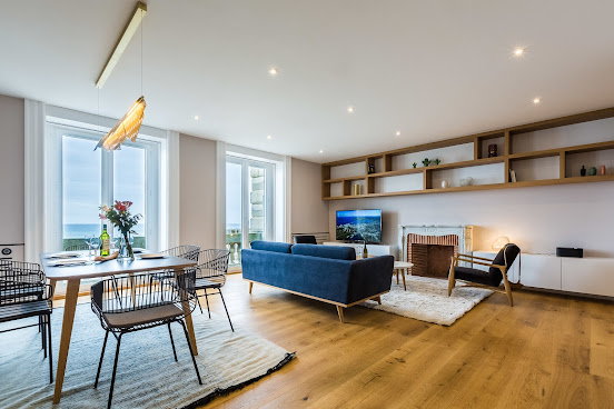 KEYWEEK Luxury Holiday Homes by null