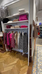 Photo n°8 de 10 By MouMya à Genas (Magasin de vêtements pour femmes)