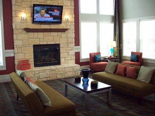 Encino Pointe - Visual
