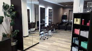 Photo n°8 de MEDARD Coiffeur Visagiste (Pacy/Eure) à Pacy-sur-Eure (Salon de coiffure)