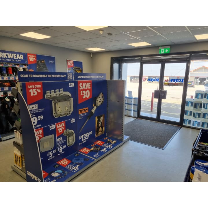 Screwfix Aberdeen - Bridge of Don photo 3