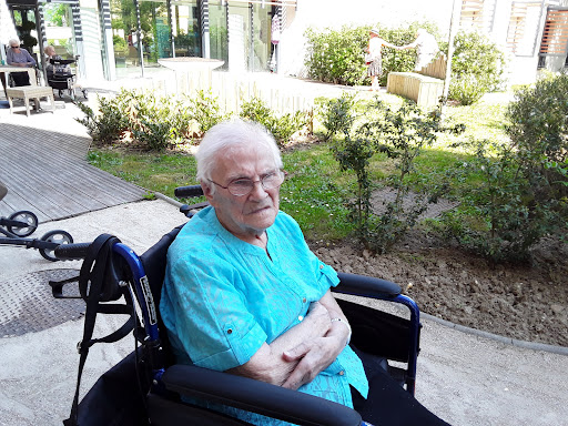 Photo de Villa d'Epidaure - Ehpad Alzheimer à La Celle-Saint-Cloud (78) | LNA Santé à Dampierre-en-Yvelines (78720)