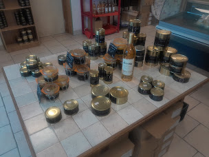 Photo n°6 de Les Saveurs de la Ferme à Piégut-Pluviers (Épicerie fine)