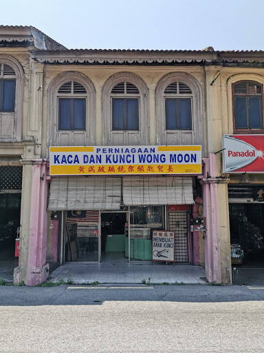 Perniagaan Kaca Dan Kunci Wong Moon