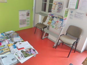 Photo n°5 de Mairie et Agence Postale Communale à Bresnay (Hôtel de ville)