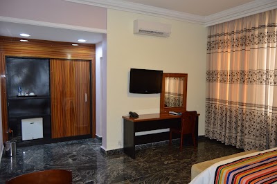 Photos of Hans place Hotel